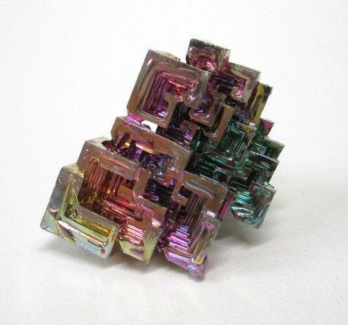 Wismut kristall stufe - +++, --