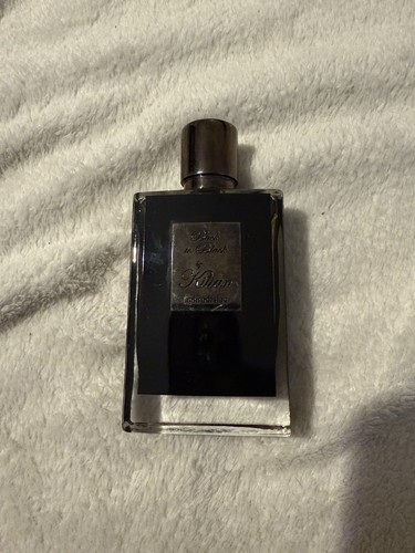Kilian back black - by,
