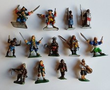 13 vollplastische handbemalte Zinnfiguren - Piraten- 30 mm