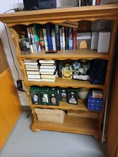 Bücherregal massiv gelaugt - bücherregal,,