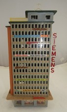 Faller Hochhaus B-905 Siemens mit drehbaren Mercedes-Stern in H0 (H46-KBR) / A