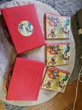 MC im Koffer & Hefte in 2 Ordner ERZÄHL MIR WAS - 1-26 + 28 + 29 + 31 gebraucht