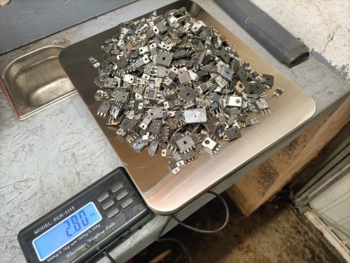 Kg transistor schrott - 2,8,