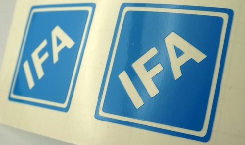 Stück ifa aufkleber karo - 2,