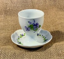 Eierbecher mit Löffelablage -