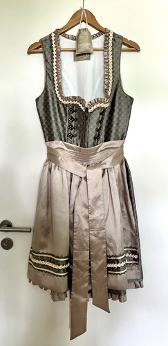 Wunderschönes dirndl von - wunderschönes,