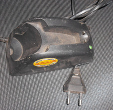 Bosch IXO Ladestation 1. Generation