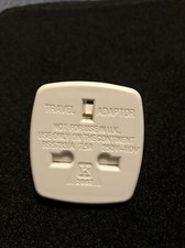 travel adapter UK Europa