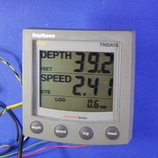 ST60 TRIDATA Display