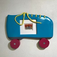 James Rizzi Follow the leader