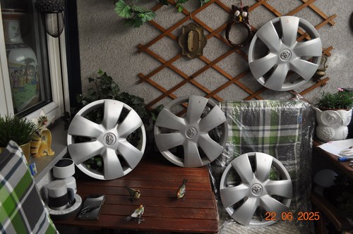 Orig toyota yaris p 9 - x,
