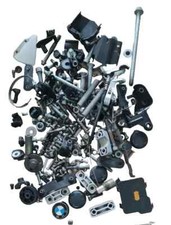 SCHRAUBENSATZ RAHMENHALTER