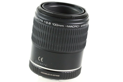 Pentax 100mm 8 macro - d, f2.8