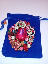 Brosche traumhaft schön mit Samtbeutel  7cm x 6cm ein edles Schmuckstück