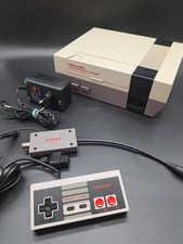 Nintendo NES Konsole - Grau - Heimkonsole - Controller und Anschlusskabel