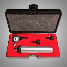 Ohrenspiegel Otoskop