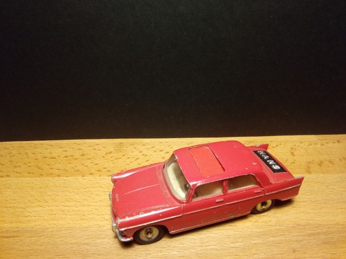 Dinky toys france 536 peugeot - toys,
