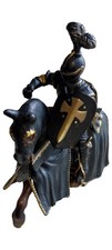 Schleich Spielfigur Ritter zu Pferd Schwarzer Ritter goldenes Kreuz Mehrfarbig