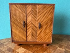 Alter Schrank  Kleiderschrank