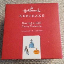 Hallmark Keepsake Ornament Set Disney's Cinderella 3 Stück Having a ball