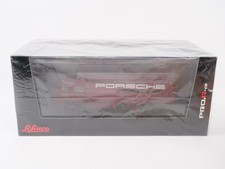 Schuco Man 635 Porsche