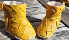Puppenstiefel Fakeleder 7cm gelb Glitzer handmade Unikate Hanna/Götz Schildtkröt