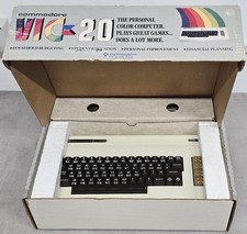 Commodore Vic 20 NTSC U/C Pet