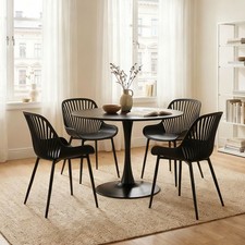 Essgruppe mit 4 Stühlen