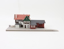 Auhagen TT aus 15303 Gebäude Bahnhof "Spielhausen" mit integriertem Bahnsteig