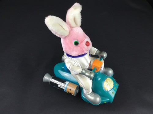 Space scooter bunny duracell - bunny,