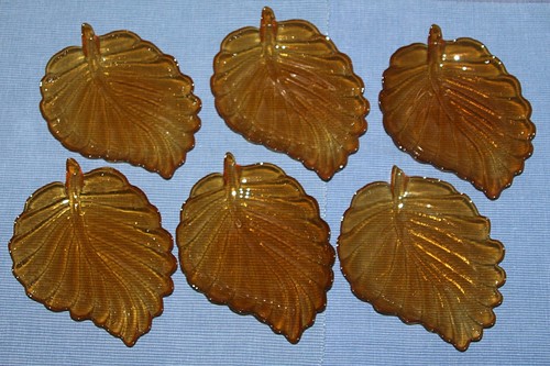 Set aus dekorativen schalen - aus,