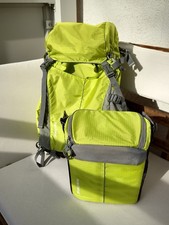 Kamera und Trekking Rucksack