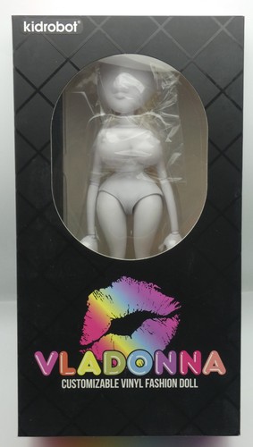 Kidrobot vladonna custom diy - kidrobot,