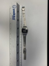 Casio Digital Armbanduhr Damen