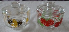 Honigtopf Marmeladentopf Deckel Ausschnitt Löffel Glas mit Motiv Bienen Beeren