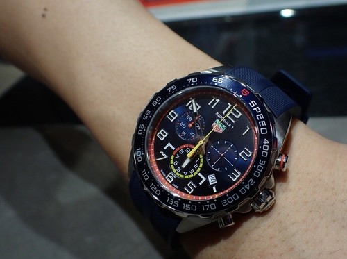 Tag heuer formula red - tag,