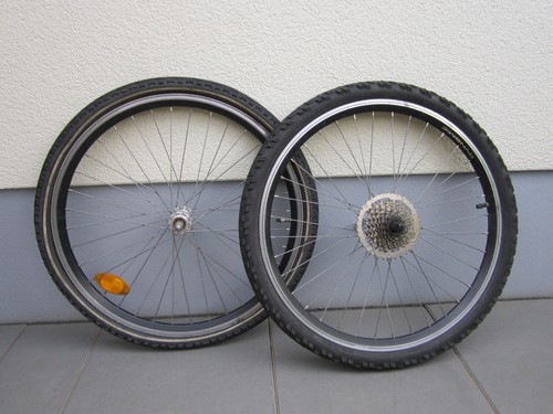 2fahrradräder forderrad und - forderrad,