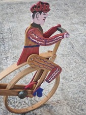 altes Holz-Schiebespielzeug Hochrad Fahrradfahrer mit Klingel 38cm hoch