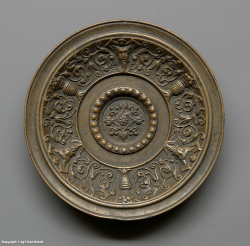 Schale aus bronze - bronze,
