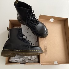 NEU! Dr. Martens AirWair 1460