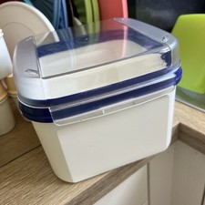 Tupperware bellevue liter - 2,6,