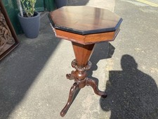 VIKTORIANISCHER NÄHTISCH