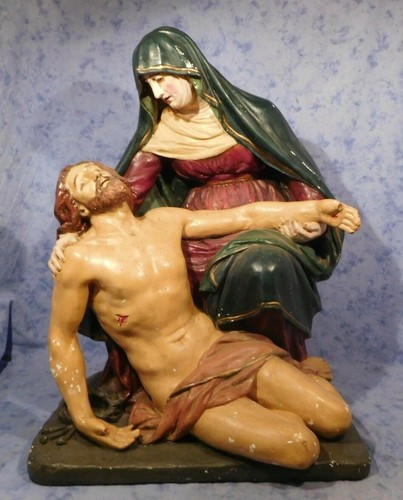Pieta heiligenfigur muter - pieta,