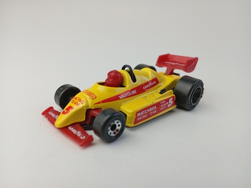 Matchbox racer - f1,