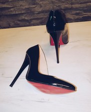 Jade High Heels in Lack Pumps