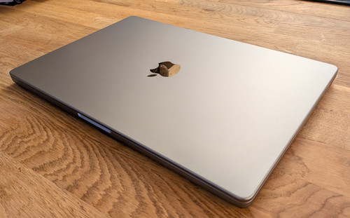 Apple macbook pro m1 - apple,