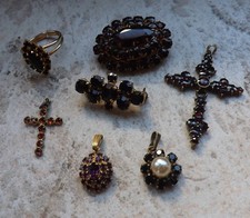 Tolles 7tlg Set Granatset Granatschmuck "Kreuz, Brosche, Anhänger, Ring" 19,44 g