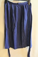 Dirndlschürze Oktoberfest klassische Landhaus-Dessin sehr schön gut Blautönen