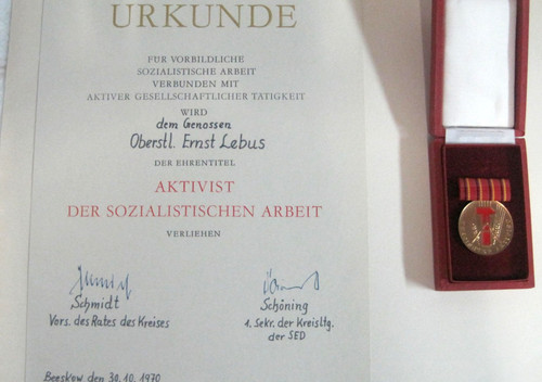 Ddr orden aktivist der - orden,