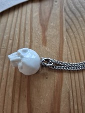 Totenkopfanhänger Aus